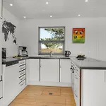 2 Bedroom Gorgeous In