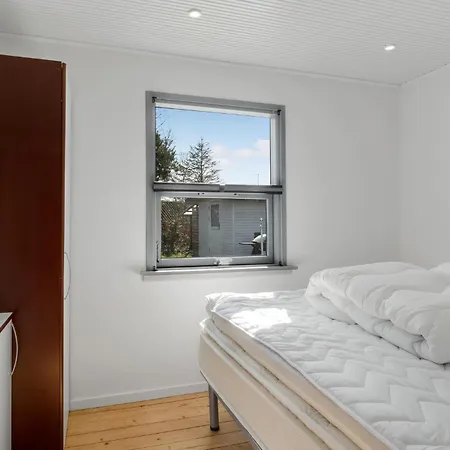 2 Bedroom Gorgeous In Hadsund