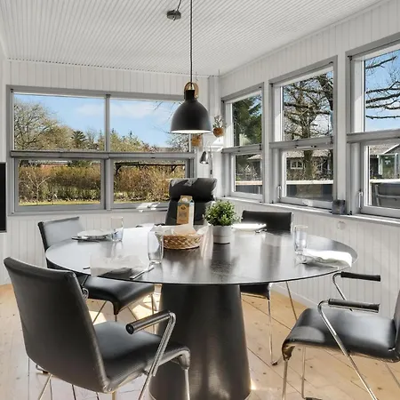 2 Bedroom Gorgeous In