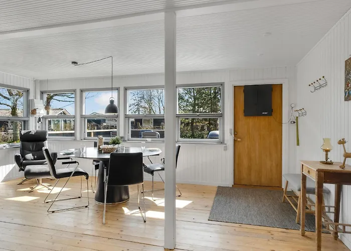 Сasa de vacaciones 2 Bedroom Gorgeous In *