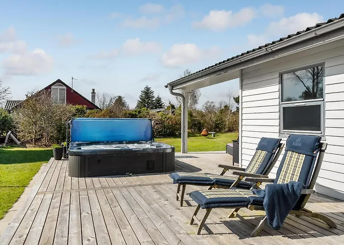 2 Bedroom Gorgeous In Hadsund